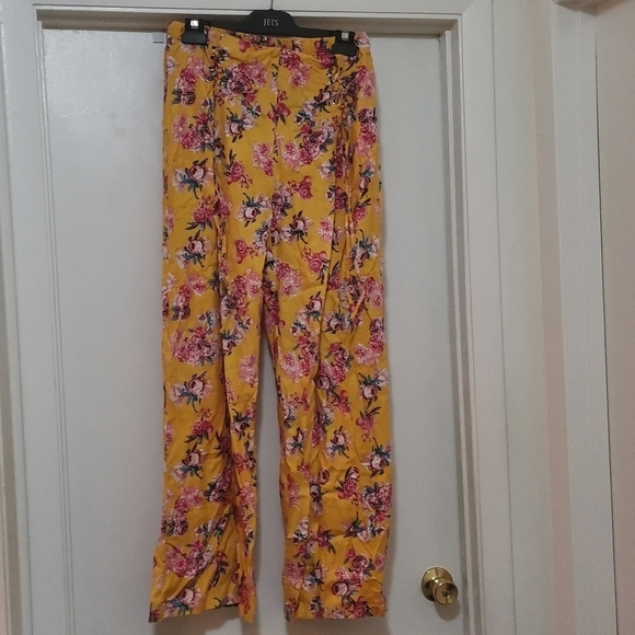 NWT HAPPY LEGS PANT. - Picture 1 of 7
